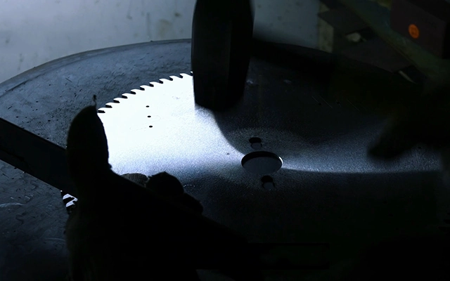manual hammer tensioning